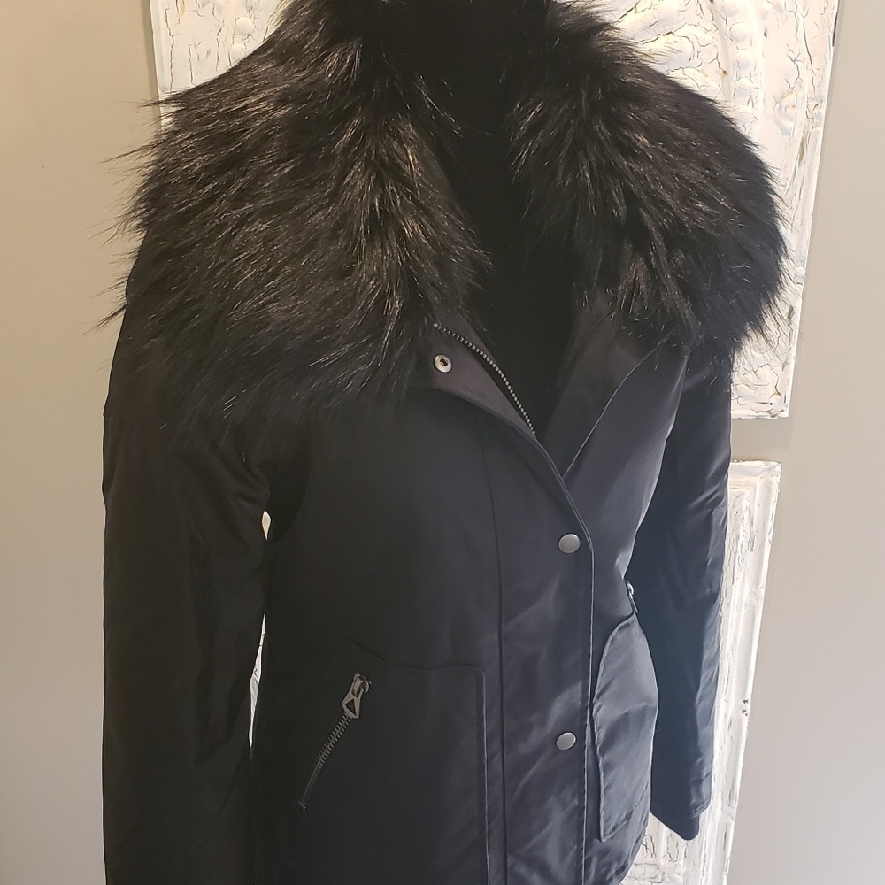 Guess fully lined Faux Fur Ski/Winter Jacket - Picture 6 of 8